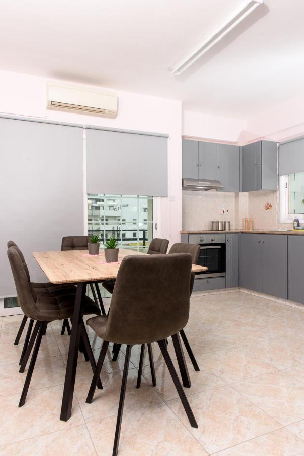 Callisto 3 Bedroom Apartment Larnaca Dış mekan fotoğraf